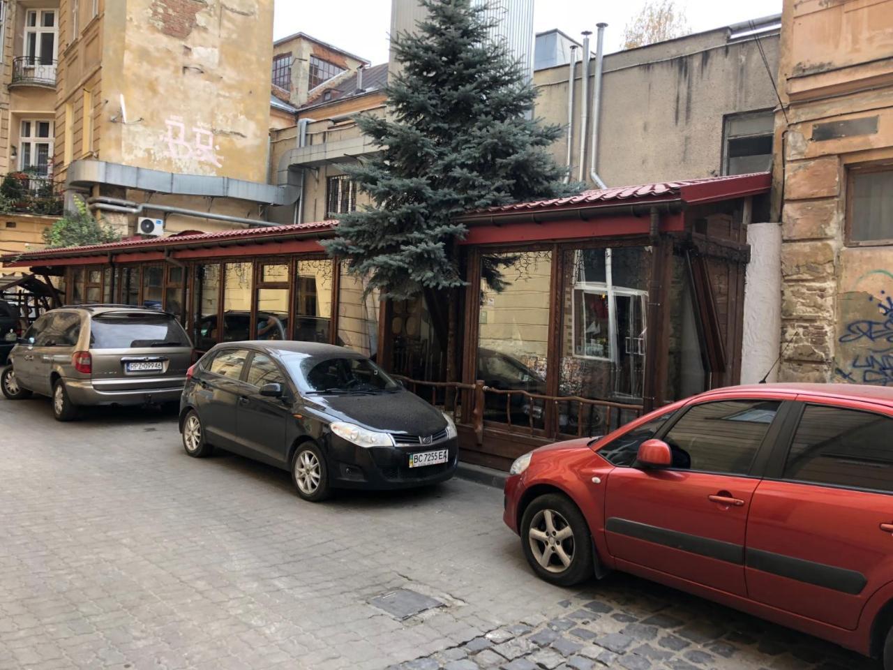Apartment On Mikhalcuk Lviv Exterior photo